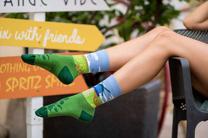 Arty socks with Tulips and Mills - Green