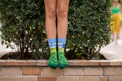 Arty socks with Tulips and Mills - Green